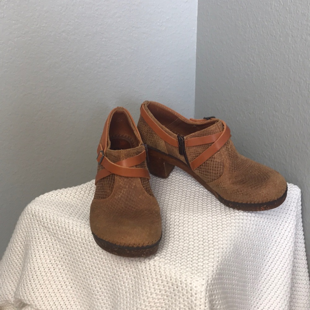 The Art company brown leather heeled shoes Size 41